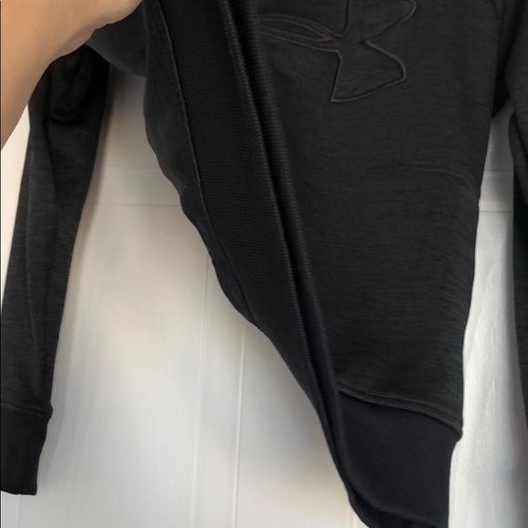 Under Armour hoodie - Picture 5 of 7